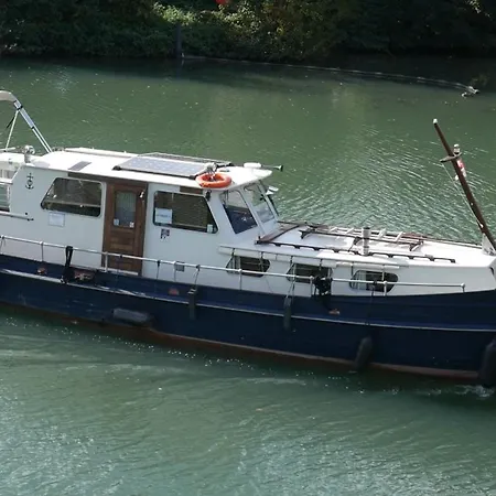Spicy - Sejour Insolite Sur La Marne Meaux Exterior foto