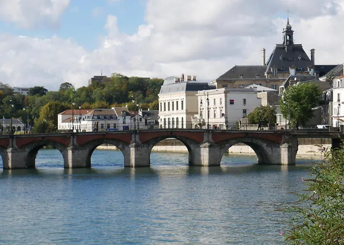 Spicy - Sejour Insolite Sur La Marne