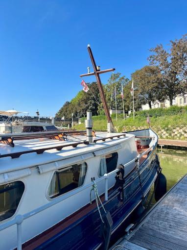 Spicy - Sejour Insolite Sur La Marne Botel
