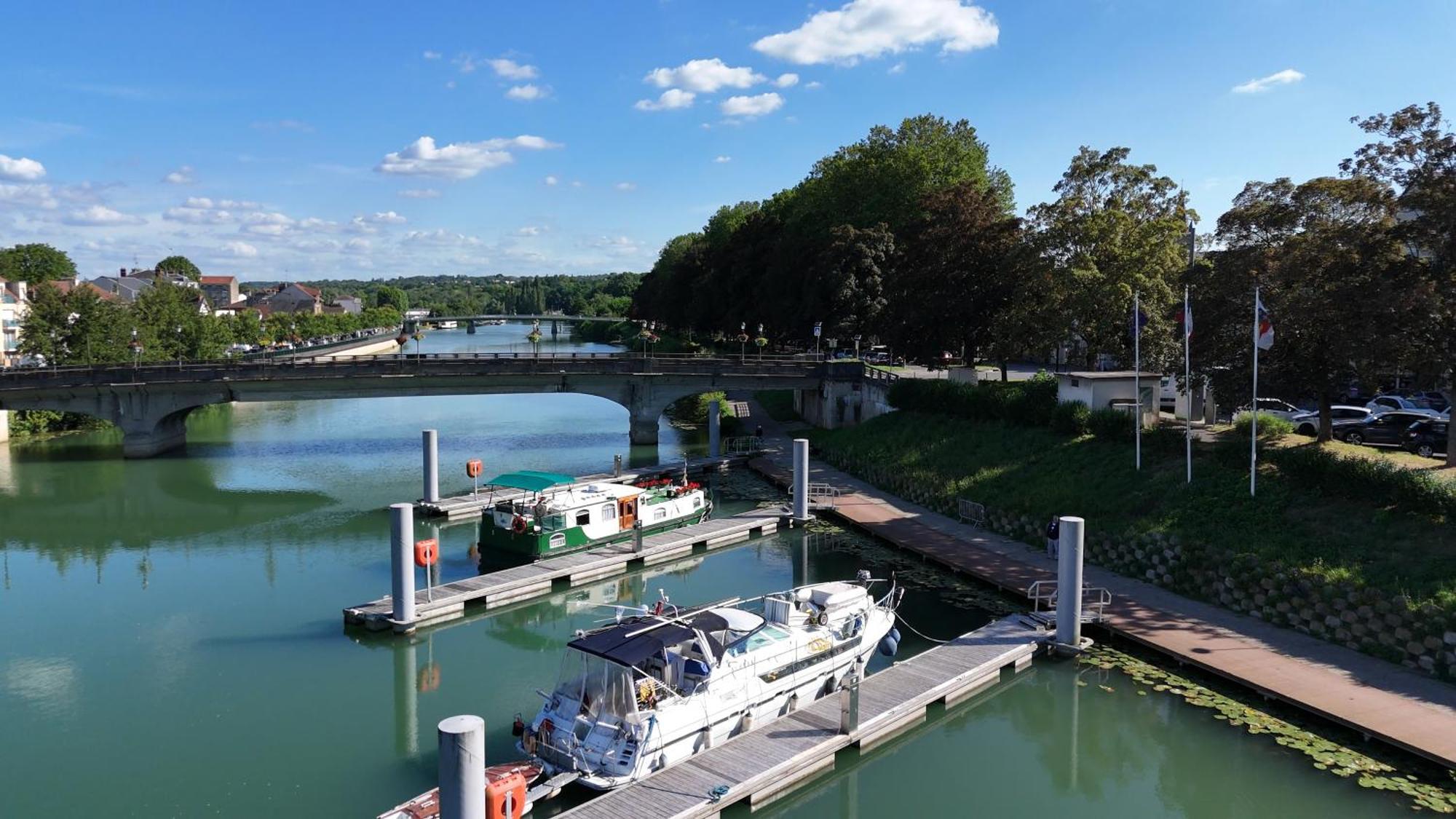 Botel Spicy - Sejour Insolite Sur La Marne Meaux